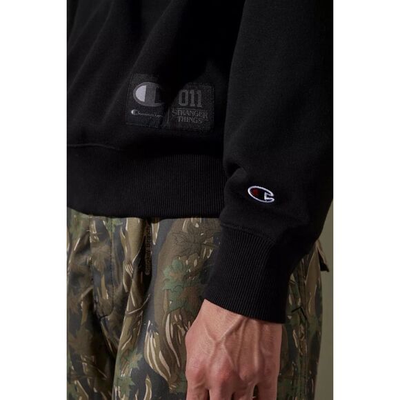 Urban Outfitters Champion X Stranger Things Crew Neck Pullover Sweatshirt Medium - Picture 5 of 5